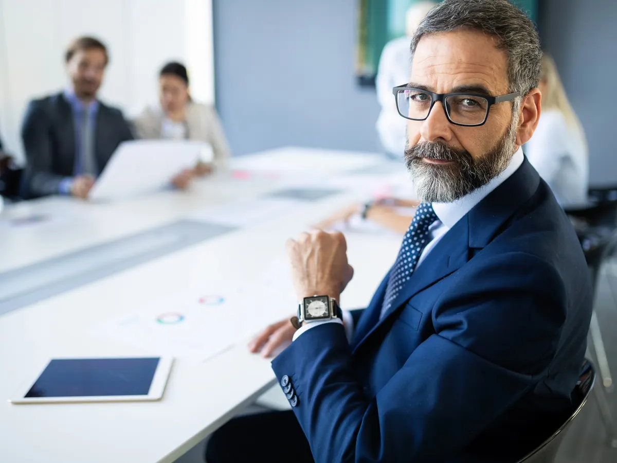 Consultor de NBV en una reunión de trabajo